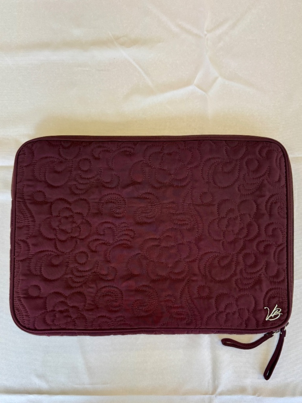 Vera Bradley Laptop Sleeve Burgandy Floral Interior - Picture 1 of 8